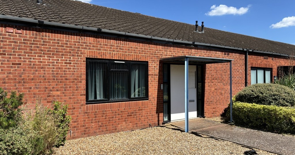 Unit 17, Walker Avenue, Wolverton Mill, Milton Keynes, MK12