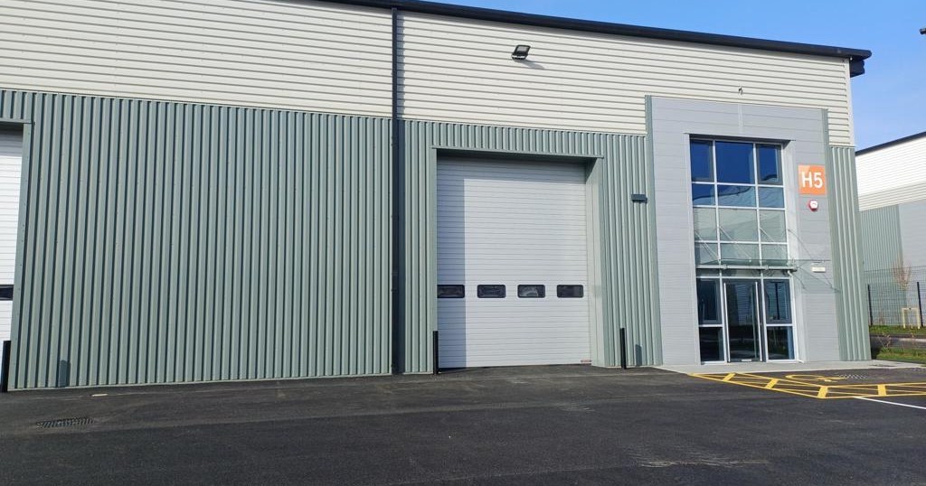 Unit H5, Airfield Business Park, Harrison Road, Market Harborough, Leicestershire, LE16 7WB