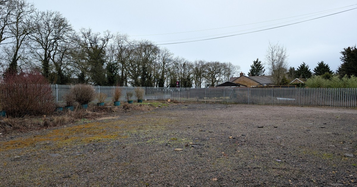 Woodside, Stoke Albany Road, Desborough, Kettering, Northamptonshire, NN14 2SP