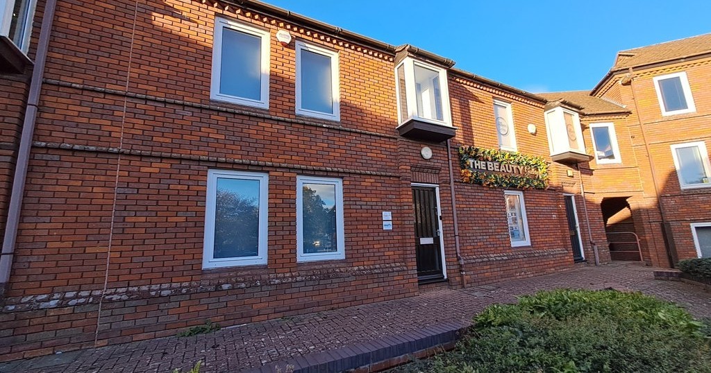 6 Bassett Court, Newport Pagnell, MK16 0JN