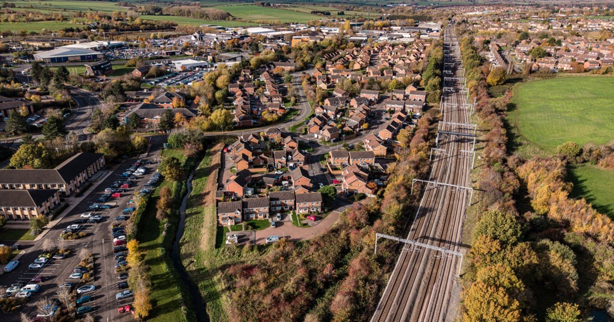 12 commercial properties for sale in Kettering and the wider area