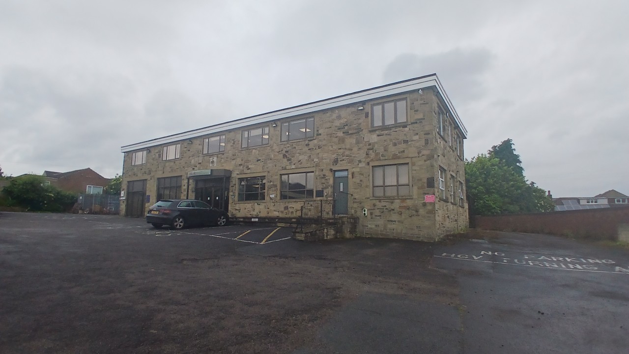 Signal House, 482 Blackmoorfoot Road, Crosland Moor, Huddersfield, West