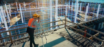 Architectural Engineer Uses Virtual Reality Software