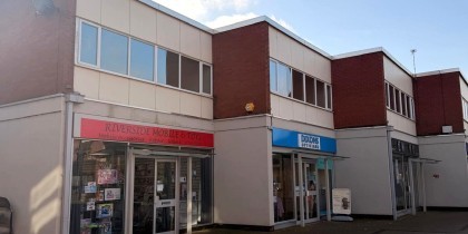 6 32 RIVERSIDE External