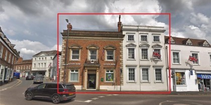 00827330 7d7e 4311 8a42 b67094e27fa8_web