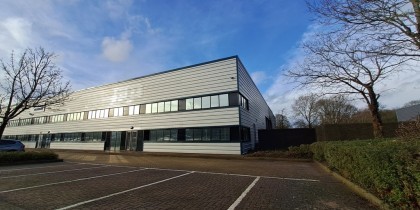 27a97fd1 61ea 4f98 9028 38691af52740_web