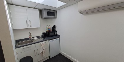 c4758363 7504 49df 8579 8eb10f615d87_web