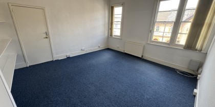 e9df635f 9735 48a3 b8a2 87c813d20b21_web