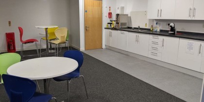 4437f01d 01d4 42b2 b6f8 4cb3bb914aeb_web