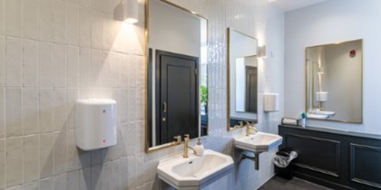 73c758fc 9df7 413b 83da 271e77f9c670_web