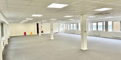 f8ff916e 3a0b 4ea1 b7bb 965529c57c72_web