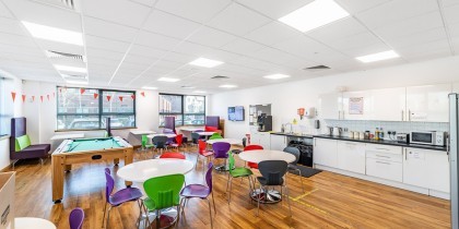 2c2b5ad3 cb2d 4d18 a958 0e2df9f406d1_web