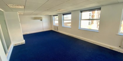 985c7444 8c12 4e9f 9083 332fe6c32e06_web