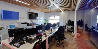 3f83cee1 63d9 49a4 b729 361bc66f130a_web