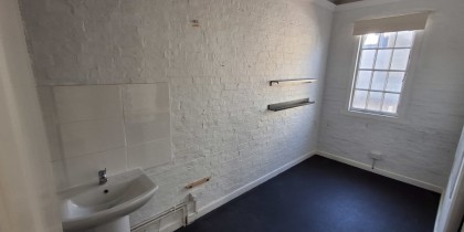 d06ac032 0eb3 4618 8a88 99aca73cdbb1_web