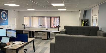 a0ec9e55 b6ae 4472 bed9 f4a1c4060dff