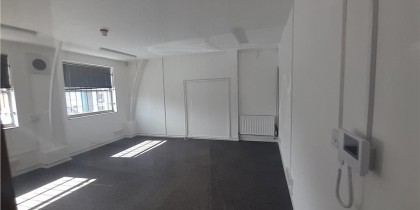 8070d22a 3f84 4d40 a172 4233cf1d3af4_web