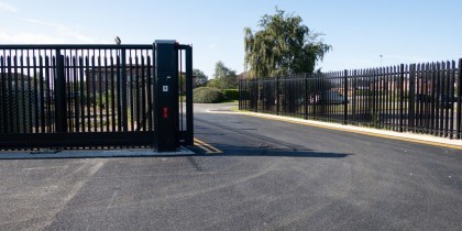 bcb933d1 00ee 4c65 8d92 7b89ac1f6e5a_web