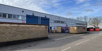 2b55d24c d8a3 4007 b750 8e3a87676144_web