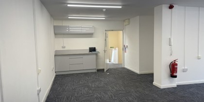 2b437dc9 5cb5 4410 ab52 c08d46c3bab6_web