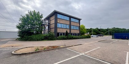 cb83d57a 7d5a 46e2 9285 406c42e385ab_web