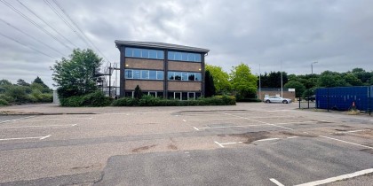 f36b43d6 b0b3 4687 b7b8 4a34b9066ce3_web