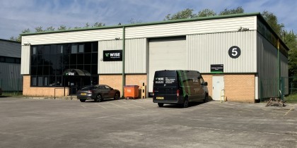 ef6325fd 76e8 40b0 9acf a79381c77a55