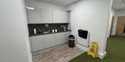 e8410aa7 75d7 4643 80bb f0036e176beb