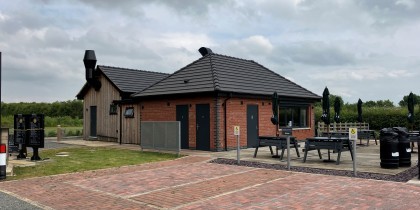 3a33b1af 444a 4c06 9095 37228459f865