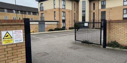 693037e8 adfb 4b4c bb67 e5b37a8e7684