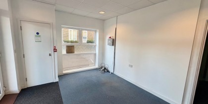 6118dce3 7b40 4ecb 9cb6 823d99fe0c0b_web