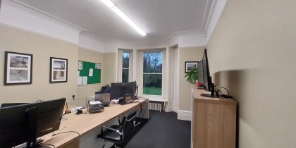 424cb192 26d3 49a2 8e47 d01f7c6cee72_web