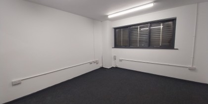 17f40018 1142 4987 884d abdaa8355a3e