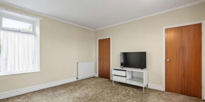 19043c01 3c09 45e1 91d9 c2a5bd0ce111_web