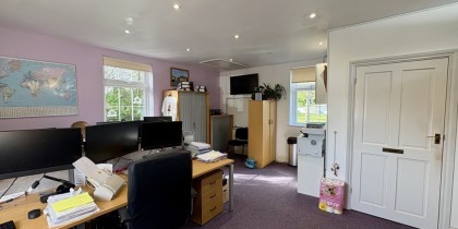 ecb5d911 bb22 443a aa42 a2a2e102ddfa_web