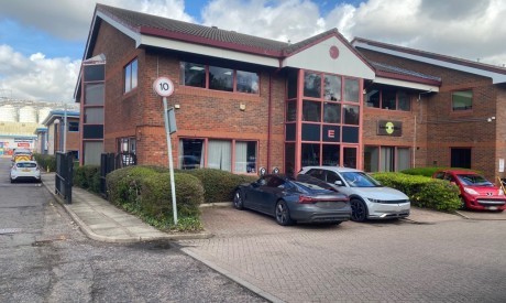 f5ba7270 f688 4386 8d80 44a7a38cb33e_web