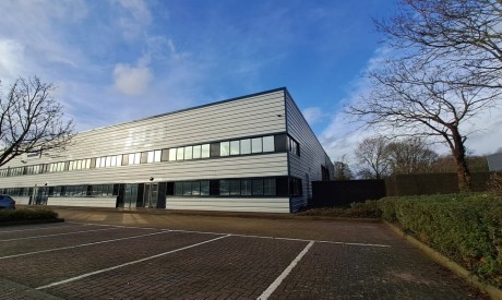 27a97fd1 61ea 4f98 9028 38691af52740_web