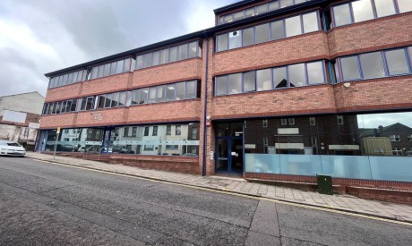 d85681b3 0223 4405 aa44 e02352706b4c_web