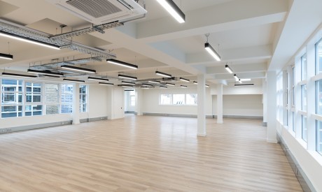 ecc1ffd1 a4a8 4033 8017 175ef735e9ea