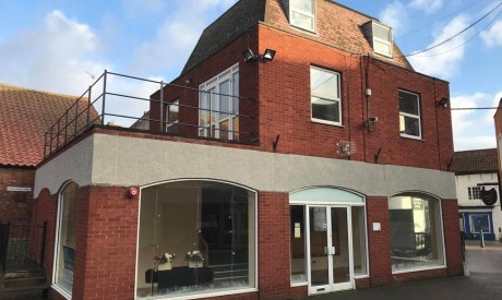 c6a7418c f794 4de2 a0ff 96da553f9009_web