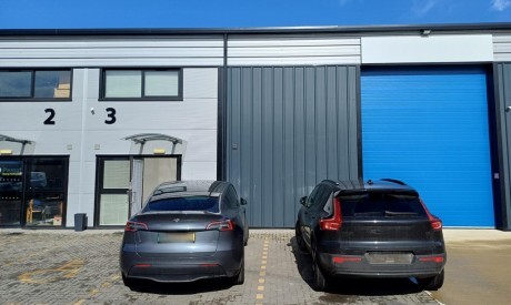 b24438cc 1359 4bf8 8c9b 1584f3c49d1f_web