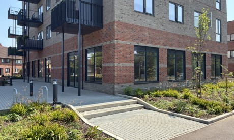 2b0e2d58 c661 4a4a 9a48 5eb6c2eb4c8a