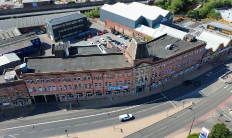 9d039668 eaaf 44c2 aeaa 4016d71795c1