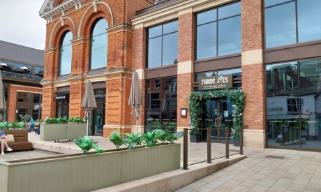 3ae4fda6 1bb0 4ec6 adef b3d8ef455e1b_web