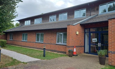 2a1c02f6 b16a 4106 a35a bf7e27a67ac4_web