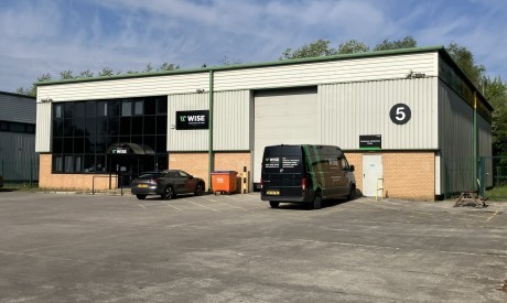 ef6325fd 76e8 40b0 9acf a79381c77a55