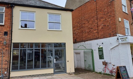 f7ee0bbc 27f9 4f9a ba34 33c7853041bf