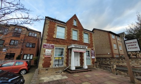 e2581d02 f537 4dd8 bc56 e516a7b831e4_web