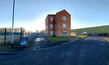 f5cc526e b2d4 4eb3 ae61 e4caae4818ff_web