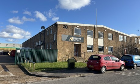 19ef2d3a 7c75 4361 a0ef 3d274d03c2b2_web